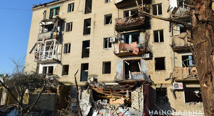 На Донбасі окупанти за день зруйнували понад 50 будинків