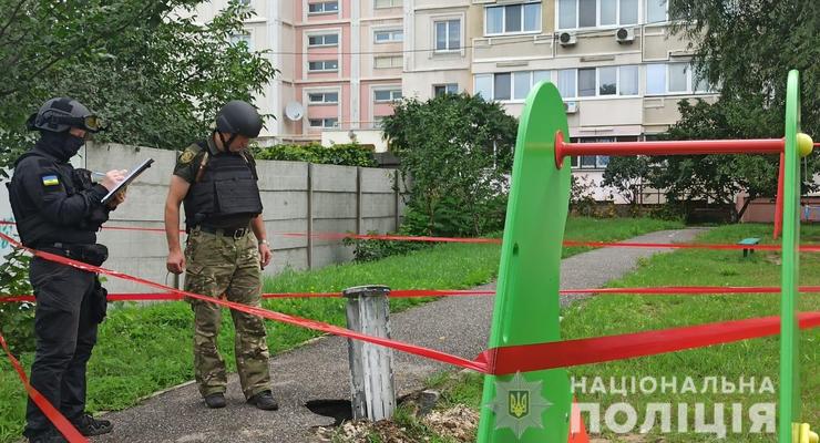 Враг ударил “Смерчами” по жилым кварталам Харькова