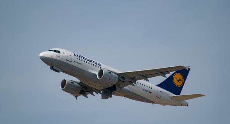 Lufthansa не стане літати в РФ до весни