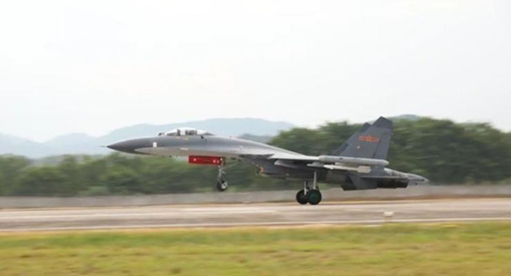 В зону действия ПВО Тайваня вошли китайские самолеты