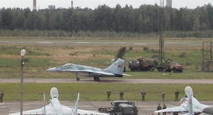 Росіяни розширюють військову базу й аеродром у білоруському Лунинці – ЗМІ
