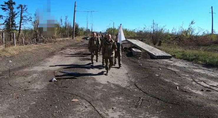 Появилось видео возвращения с плена 14 украинских защитников