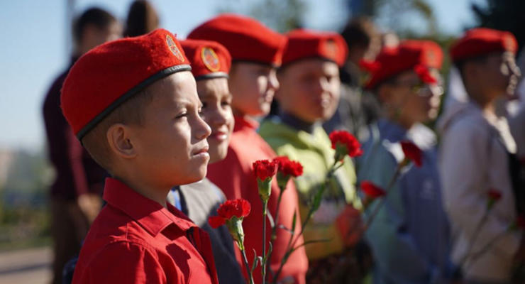 Оккупанты в Мариуполе отпраздновали "годовщину освобождения Донецка от фашистов" – Андрющенко