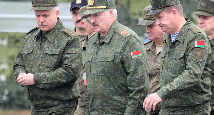 Британская разведка оценила вероятность наступления Беларуси на Украину