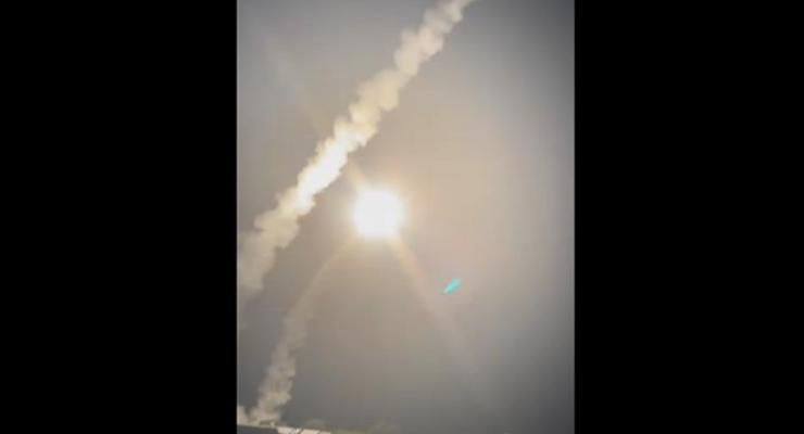 ВСУ показали момент сбития летящих на Днепр ракет