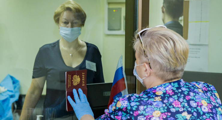 Видані в ОРДЛО паспорти не визнані навіть на території Росії - ГУР