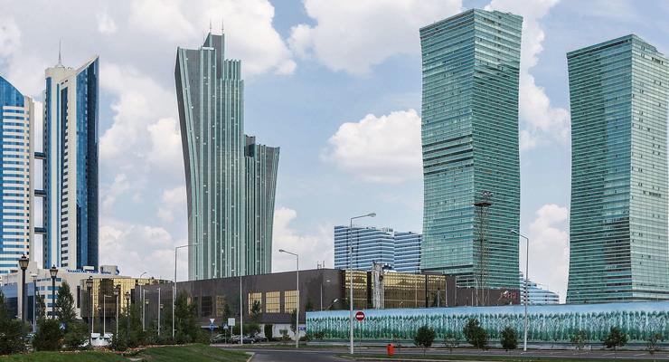 В Казахстане переименовали столицу и запретили второй срок президента