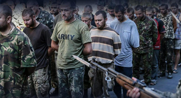 РФ формирует из пленных украинцев "казачий батальон" и заставляет голосовать на "псевдореферендуме"