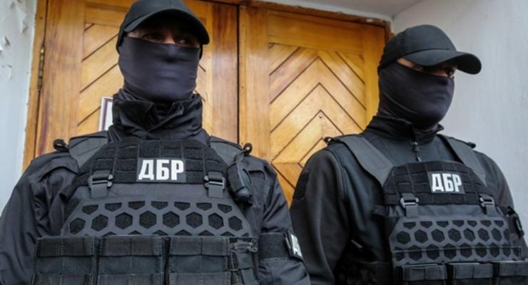 ДБР підозрює львівських правоохоронців у контрабанді 300 кг гашишу