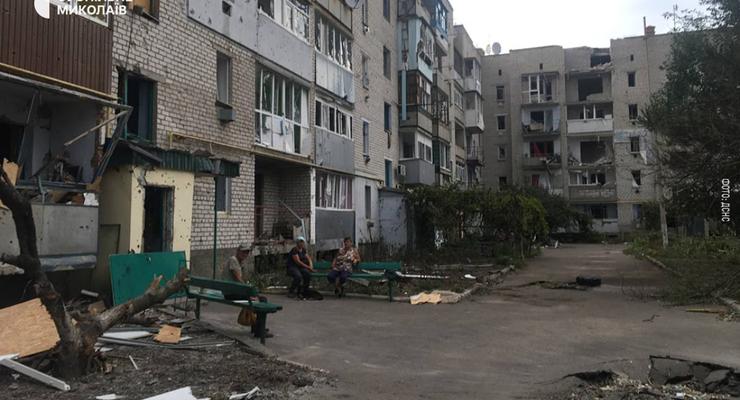 Ночной обстрел Николаева: Разрушены четыре многоэтажки и больница, ранены 7 людей