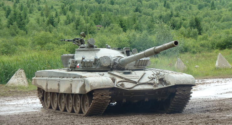 У Чехії активісти купили танк для ЗСУ
