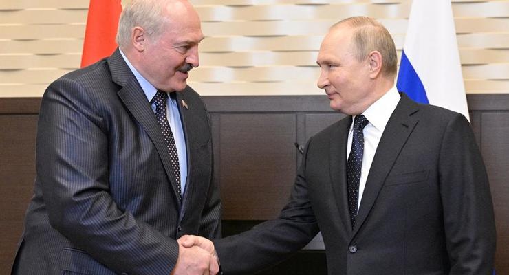 Лукашенко сообщил о совместном развертывании войск РФ и Беларуси
