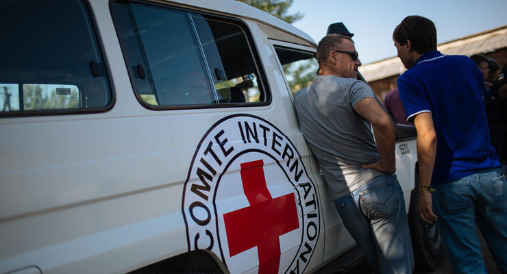 Красный Крест приостанавливает работу в Украине
