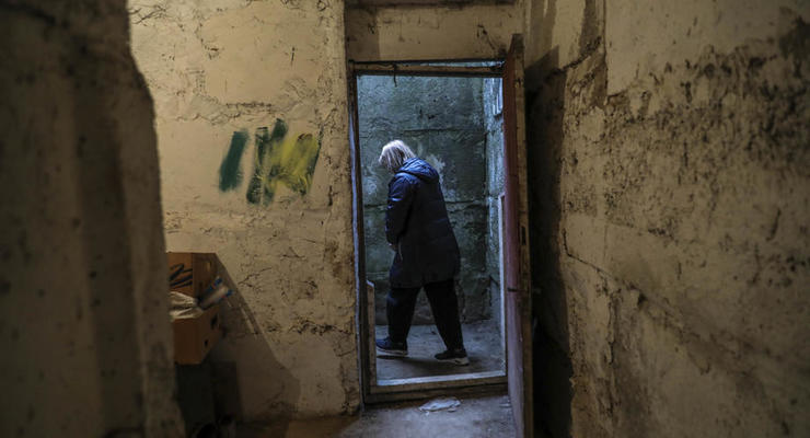 В Киеве будут срезать замки с укрытий, закрытых во время тревоги