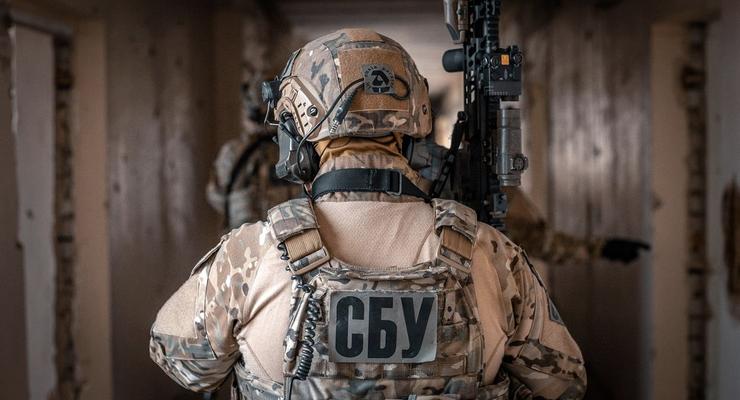 Наводила огонь по ВСУ на Донбассе: СБУ задержала информаторку
