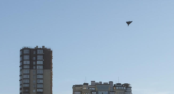 Как пытались сбить дроны над Киевом: опубликовано видео