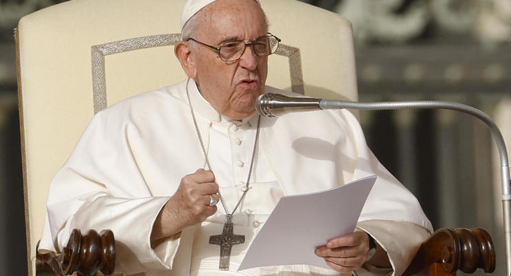 Папа Римский осудил возможный ядерный удар по Украине