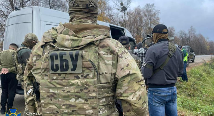 Пропонували призовникам виїхати за кордон: СБУ затримало переправників
