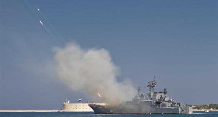 Россия держит в Черном море корабль с ракетами "Калибр"