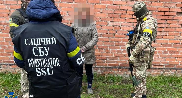 Сдавали оккупантам данные о патриотах на Луганщине: СБУ задержали двух женщин