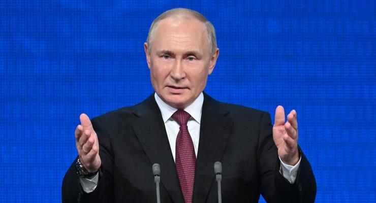Путин присвоил почетные звания захваченным городам