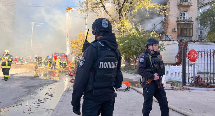 В Херсоне взорвали здание полиции: Слишком сильно заминировано