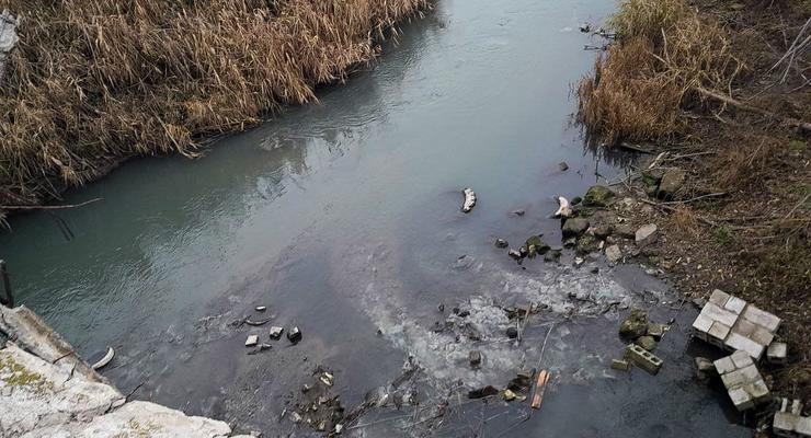Из-за "гениальных" решений оккупантов в Мариуполе река стала болотом