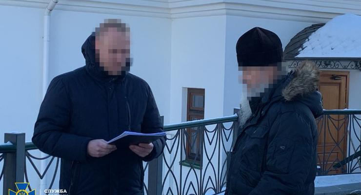 Славив "рускій мір": Священику з Лаври вручили підозру