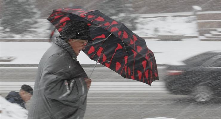 Мороз и порывы ветра: синоптики рассказали о погоде в Украине на завтра
