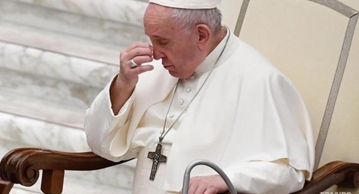 Папа Римский прослезился, упомянув Украину во время публичной молитвы