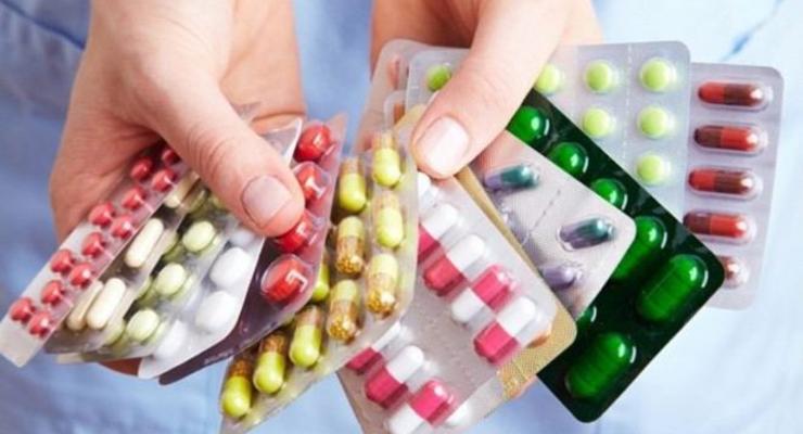 Рынок не будет монополизирован и лекарства не исчезнут после запрета продукции, связанной с РФ – СМИ