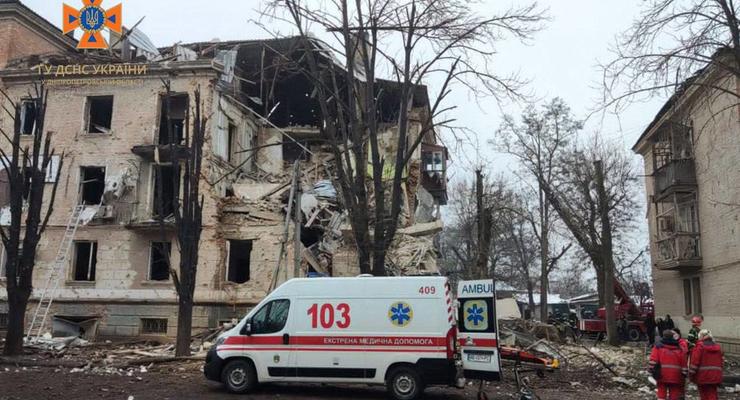 РФ ударила ракетами по жилому дому в Кривом Роге: есть погибшие
