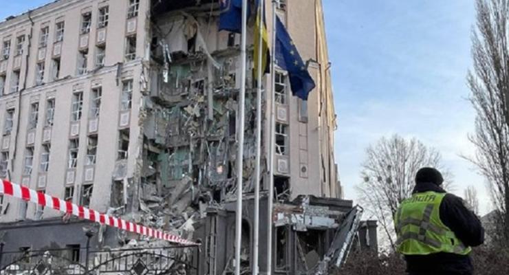 Удар по Киеву: один погибший, восемь пострадавших