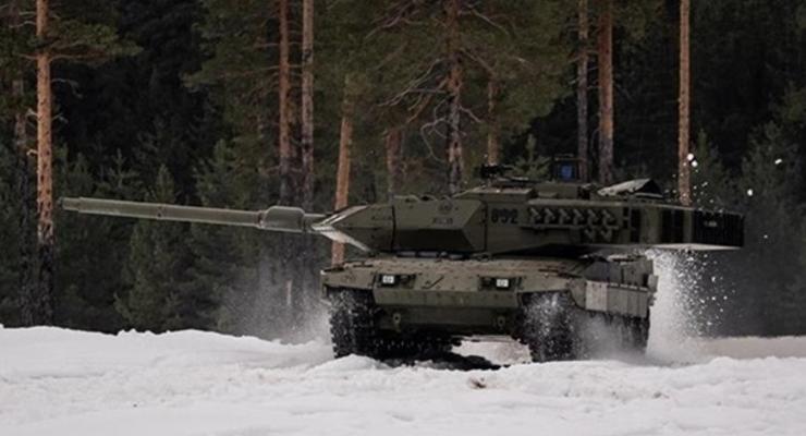 В Испании озвучили сроки поставок танков Украине