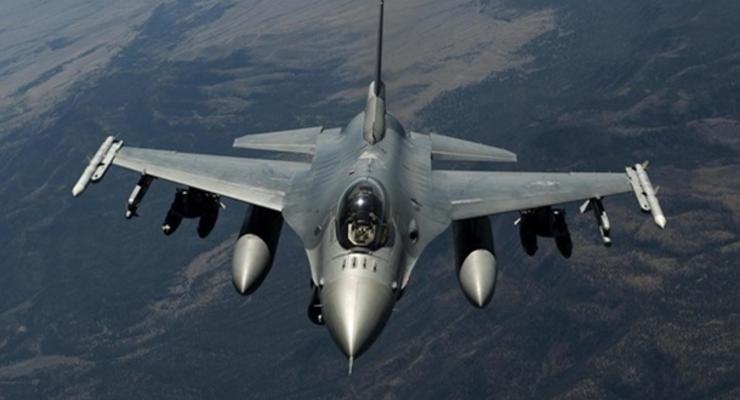 Во Франции озвучили критерии для передачи Украине F-16
