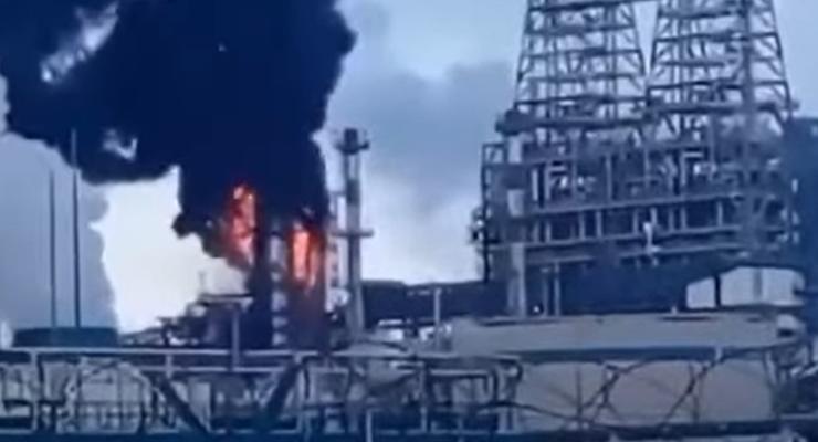 В РФ на заводе Лукойла произошел пожар - СМИ