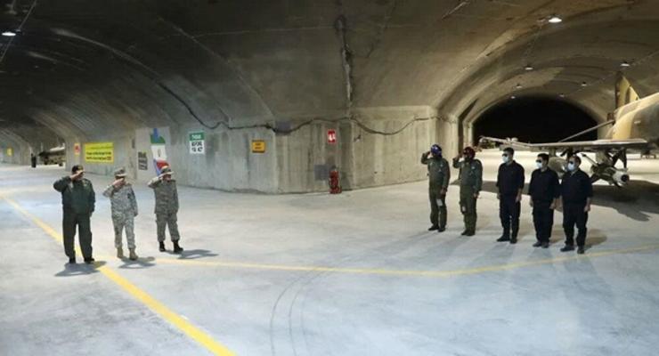 Іран вперше показав підземну авіабазу