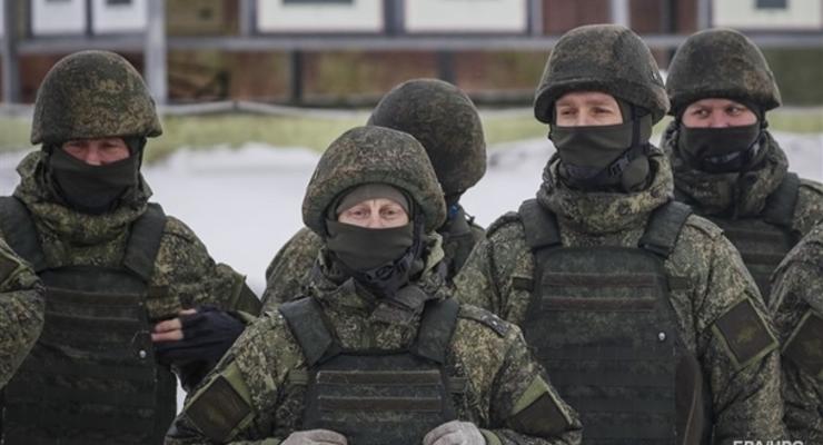 Солдатам РФ обещают надбавки за наступление в Украине