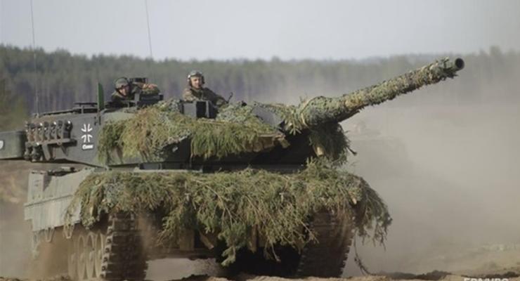 Киев к апрелю получит 50 обещанных танков - СМИ