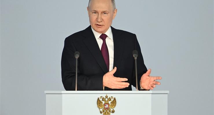 Воинственный тон без конкретики: британская разведка о выступлении Путина