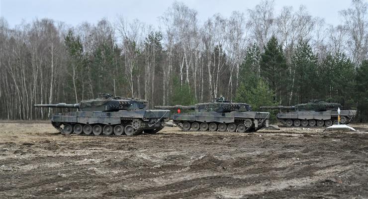 Польша передала Украине первые танки Leopard: Зеленский подтвердил