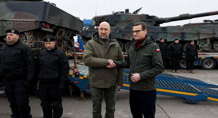 Шмыгаль показал первые танки Leopard в Украине, которые передала Польша