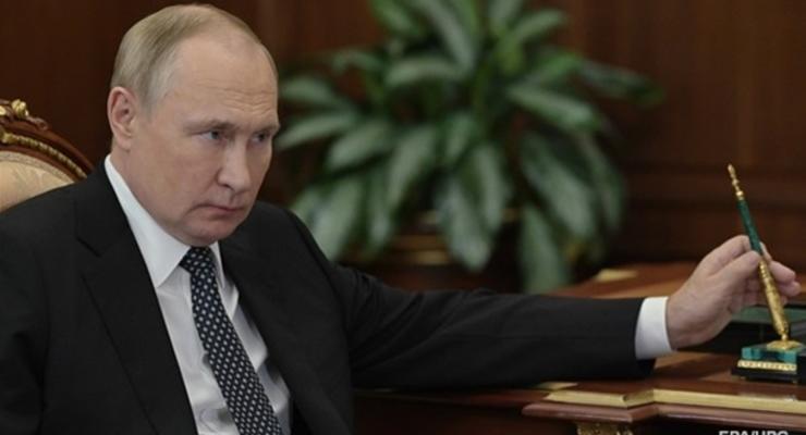 Запад хочет развалить Россию - Путин