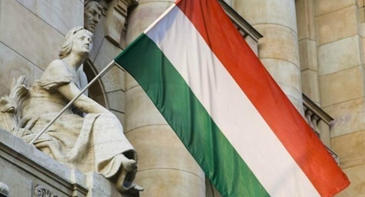 Венгрия заявила, что лечит военных ВСУ и обучает украинских медиков