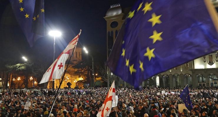 Во время протестов в Грузии задержали 66 человек