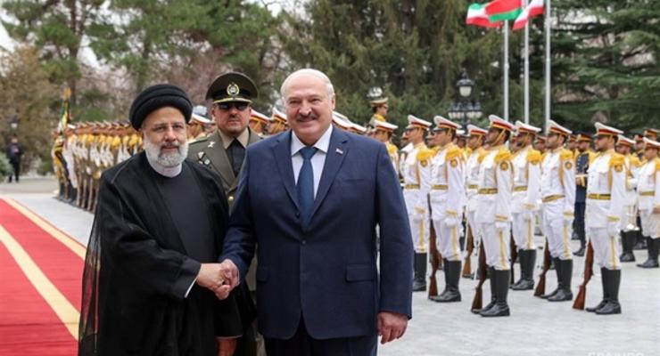 "Золотой парашют". За чем Лукашенко улетел в Иран
