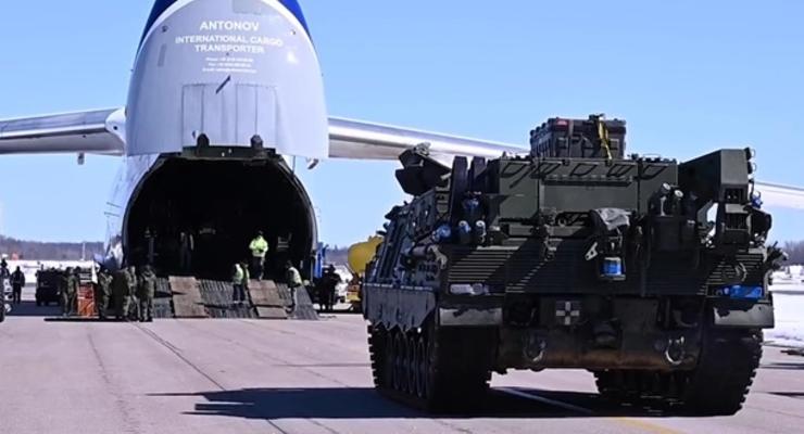 Канада відправила Україні нову військову допомогу