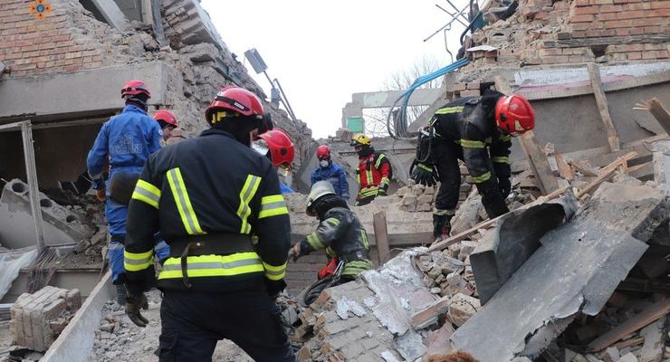 Атака "Шахедов": в Ржищеве повреждено общежитие, 3 погибших