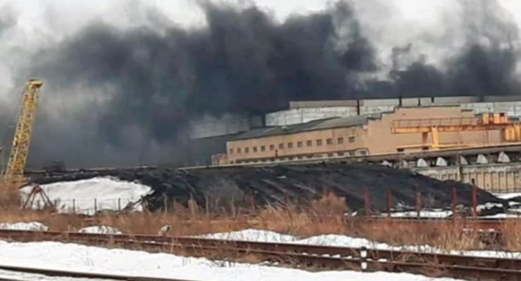 В РФ произошел пожар на территории моторного завода в Ярославле