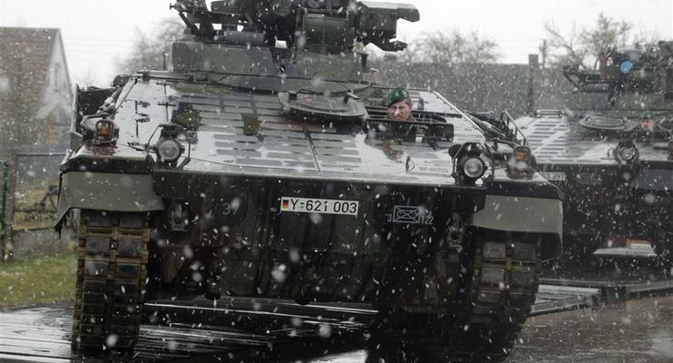Германия передала ВСУ бронемашины Dachs и пулеметы для Leopard и Marder